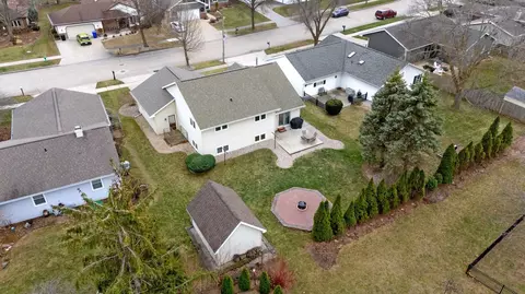 View/Area - 2830 E Dietzen Dr, Appleton, WI 54915 photo 1 of 10