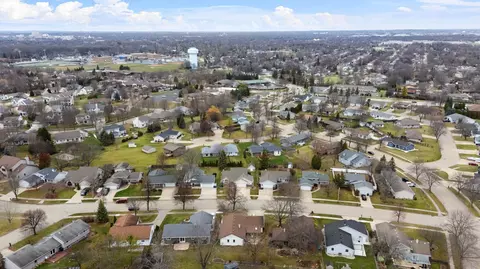 View/Area - 2830 E Dietzen Dr, Appleton, WI 54915 photo 6 of 10