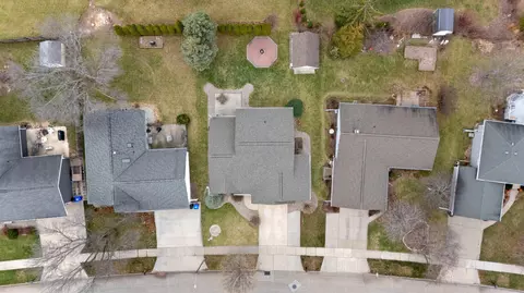 View/Area - 2830 E Dietzen Dr, Appleton, WI 54915 photo 3 of 10