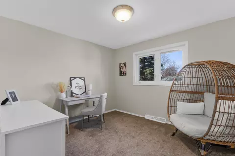 Bedroom - 2830 E Dietzen Dr, Appleton, WI 54915 photo 4 of 5