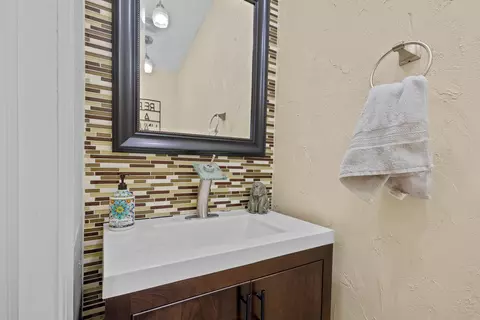 Bath - 2830 E Dietzen Dr, Appleton, WI 54915 photo 1 of 5