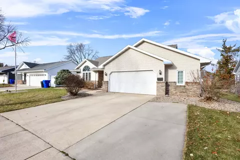 Exterior - 2830 E Dietzen Dr, Appleton, WI 54915 photo 14 of 14