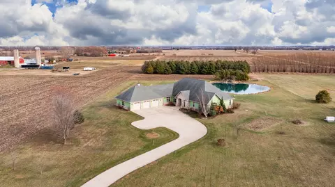 6446 Dobberke Ln, Neenah, WI 54956