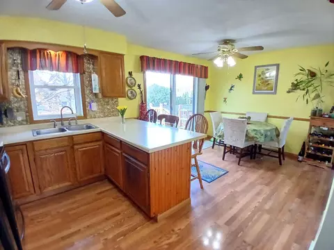 3401 S Kernan Ave, Appleton, WI 54915 photo 8