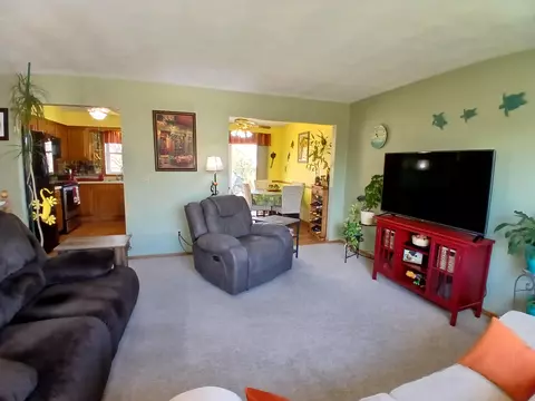 3401 S Kernan Ave, Appleton, WI 54915 photo 4