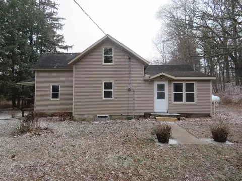 e177 Broten Road, Iola, WI 54945