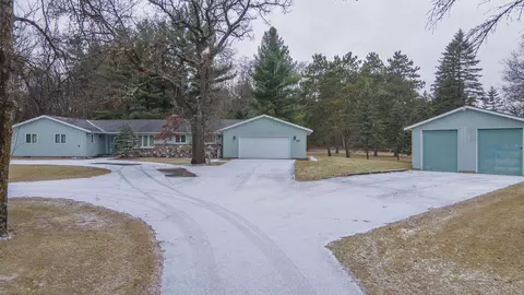 453 S Front St, Coloma, WI 54930
