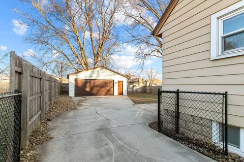 1514 E College Ave, Appleton, WI 54915 photo 30
