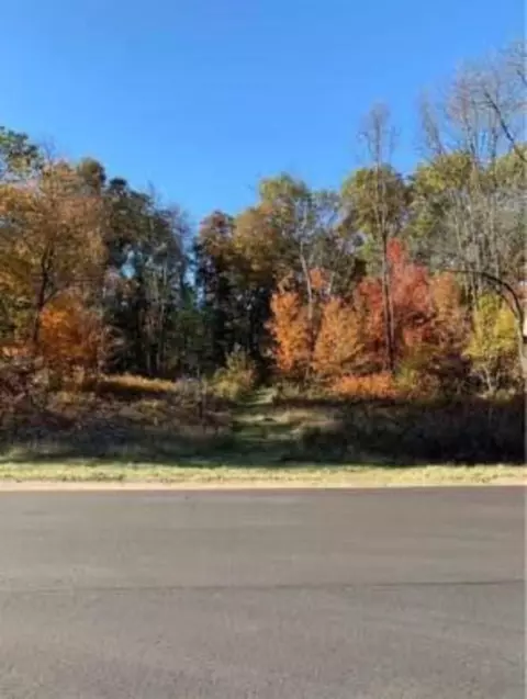 David Court, Shawano, WI 54166