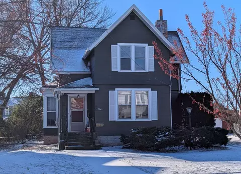 214 High St, Neenah, WI 54956