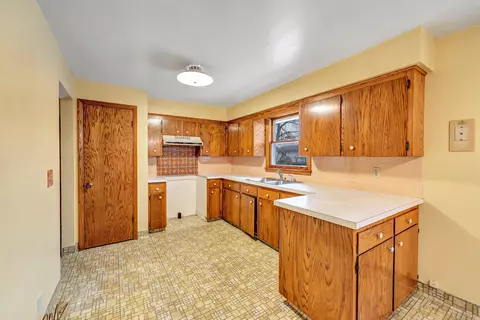 2418 N Mason St, Appleton, WI 54914 photo 11
