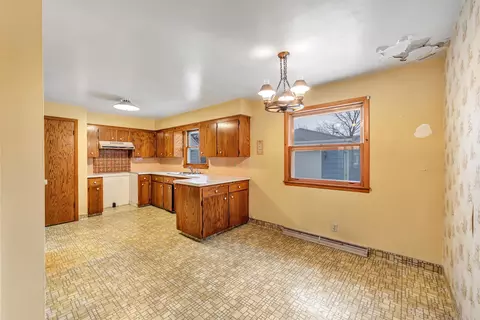 2418 N Mason St, Appleton, WI 54914 photo 8