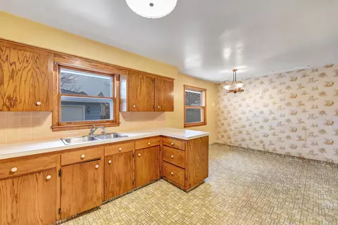 2418 N Mason St, Appleton, WI 54914 photo 13