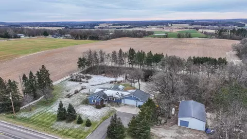 8325 County Road B, Amherst, WI 54406