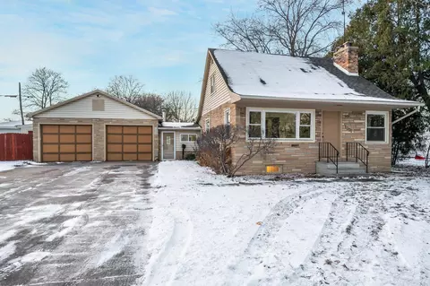 1711 Wisconsin St, Oshkosh, WI 54901