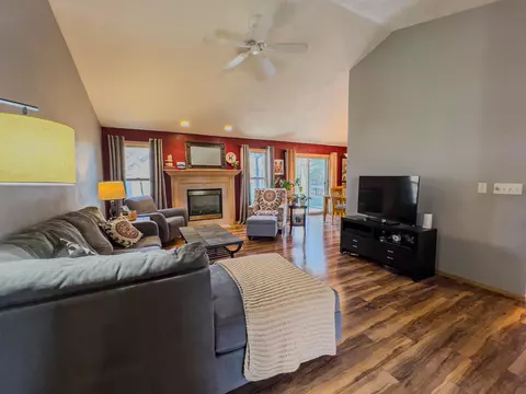 Living - n286 Mueller Court, Appleton, WI 54915 photo 3 of 3