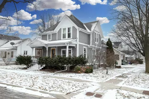 1019 N Durkee St, Appleton, WI 54911