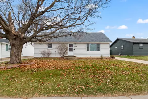 220 N Danz Ave, Green Bay, WI 54302