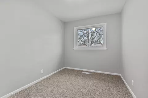 Bedroom - 1901 N Alexander St, Appleton, WI 54914 photo 3 of 6