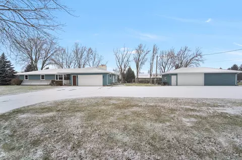 660 Edgewood Dr, Appleton, WI 54913