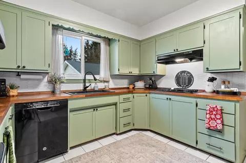 Kitchen - 2869 Sot Rd, Abrams, WI 54101 photo 1 of 5