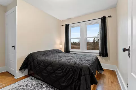 Bedroom - 2869 Sot Rd, Abrams, WI 54101 photo 7 of 10