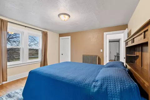 Bedroom - 2869 Sot Rd, Abrams, WI 54101 photo 9 of 10