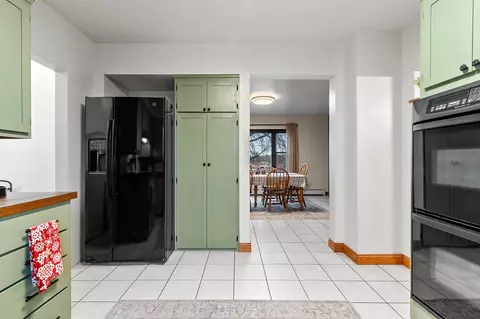 Entry Way - 2869 Sot Rd, Abrams, WI 54101 photo 2 of 4