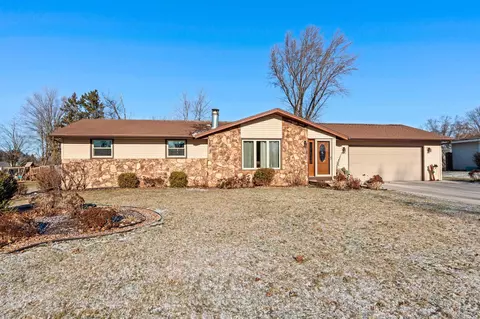 2299 Brick Dr, Green Bay, WI 54303