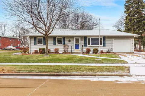 1941 Fabry St, Oshkosh, WI 54902