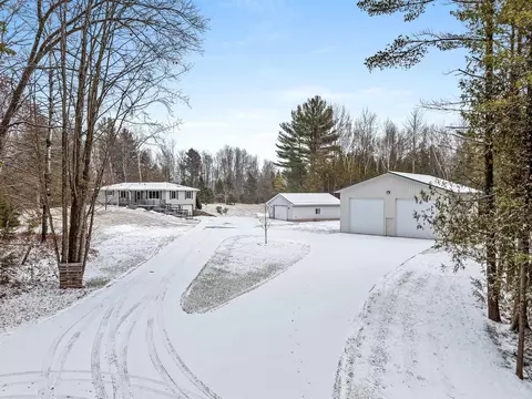 n6198 Ross Lane, Porterfield, WI 54159