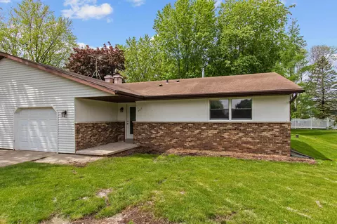 3122 N Bluemound Dr, Appleton, WI 54913