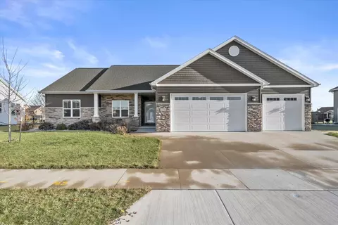 5550 N Amethyst Dr, Appleton, WI 54913 photo 1