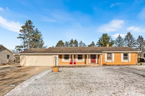 478 Sunset Ct, Denmark, WI 54208