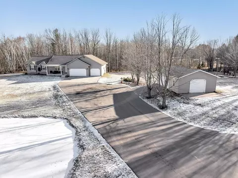1872 Cross Rd, Sobieski, WI 54171