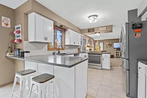 Kitchen - 3419 N Morrison St, Appleton, WI 54911 photo 5 of 6
