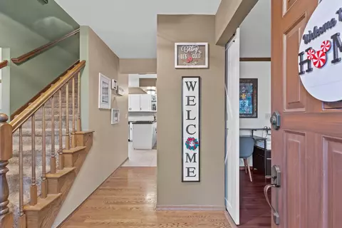 Entry Way - 3419 N Morrison St, Appleton, WI 54911 photo 1 of 12