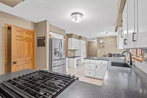 Kitchen - 3419 N Morrison St, Appleton, WI 54911 photo 2 of 6
