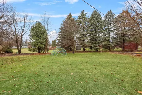 Exterior - 3419 N Morrison St, Appleton, WI 54911 photo 7 of 17
