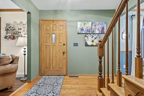 Entry Way - 3419 N Morrison St, Appleton, WI 54911 photo 6 of 12