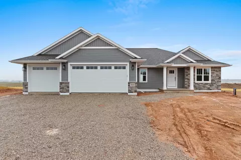 3868 Hazelwood Dr, Pulaski, WI 54162