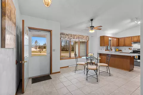 4100 N Gillett St, Appleton, WI 54913 photo 4
