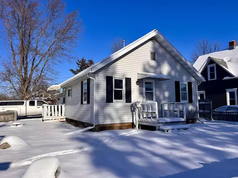 732 W Bell Ave, Appleton, WI 54914