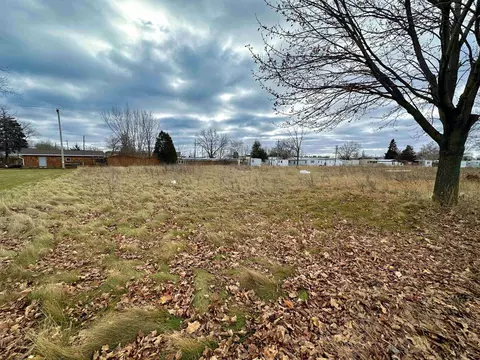 668 Northwest Way, Fond Du Lac, WI 54937