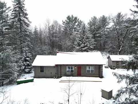 n16828 Oak Leaf Drive, Pembine, WI 54156