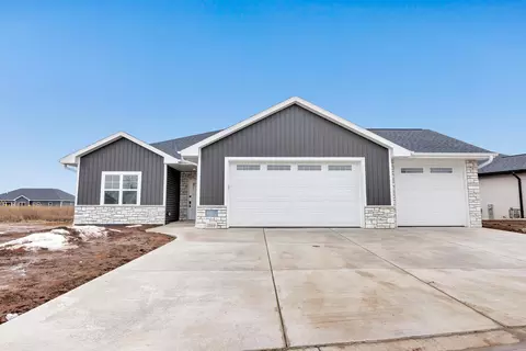 1266 Autumn Field Ln, De Pere, WI 54115