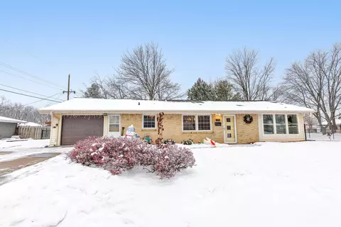 1450 Cook St, De Pere, WI 54115
