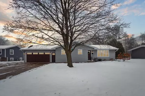 420 Johnson St, Pulaski, WI 54162