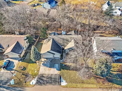 View/Area - 12 Springbrook Cercle Dr, Appleton, WI 54914 photo 2 of 3