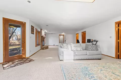 Living - 12 Springbrook Cercle Dr, Appleton, WI 54914 photo 6 of 6